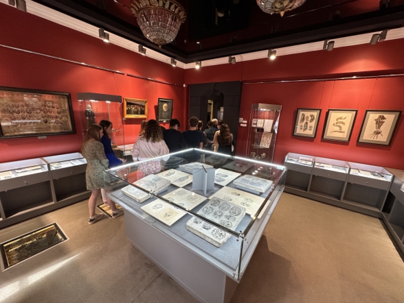 Второкурсники Педиатрического университета посетили Военно-медицинский музей 3