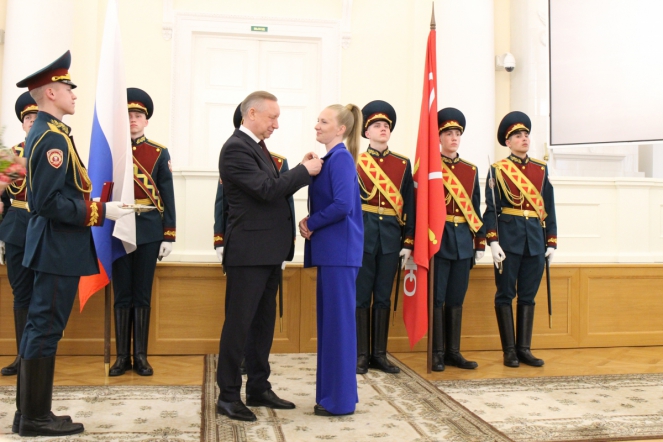 Губернатор отметил труд врачей Педиатрического университета 5