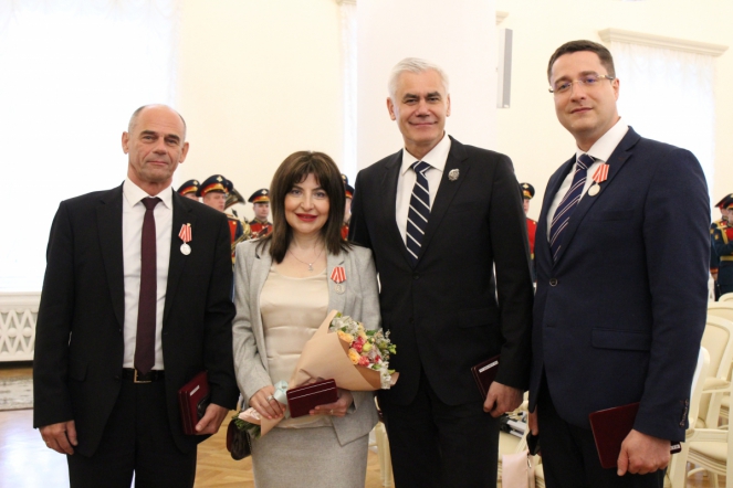 Губернатор отметил труд врачей Педиатрического университета