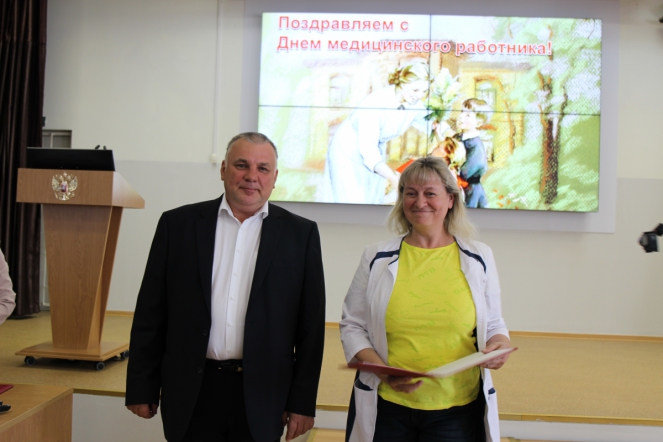 Дмитрий Иванов отметил благодарностями сотрудников Педиатрического университета 11