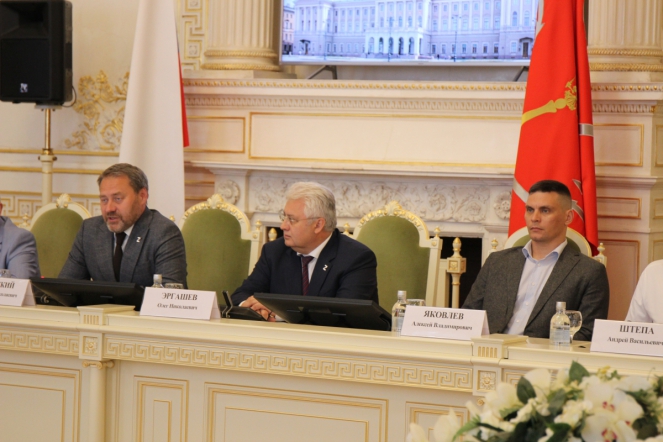 В петербургском парламенте прошёл торжественный приём, посвящённый Дню медицинского работника 10