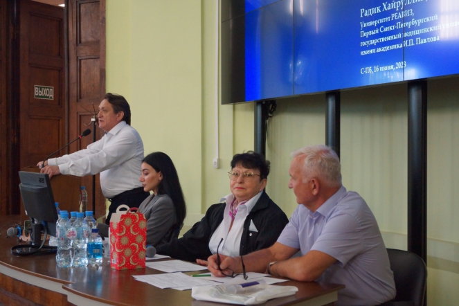 Фоторепортаж: работа VII конгресса «Здоровые дети – будущее страны» 8