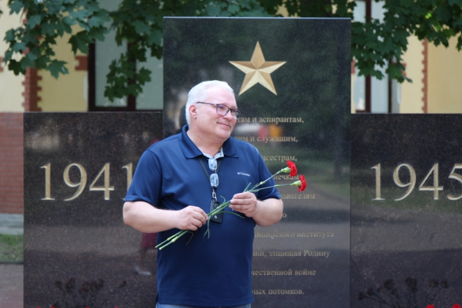 Педиатрический университет присоединился к всероссийской акции «Минута молчания» 1