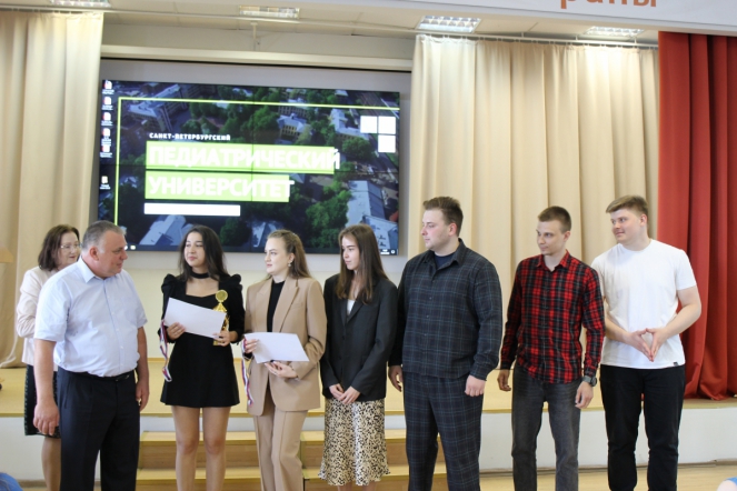 Сотрудников СПбГПМУ наградили на Ученом совете