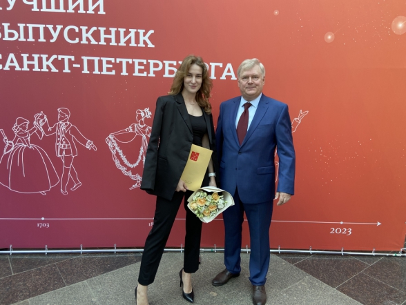 Алина Гаврилова – лучшая выпускница Северной столицы 4