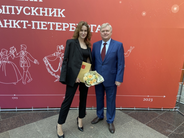 Алина Гаврилова – лучшая выпускница Северной столицы