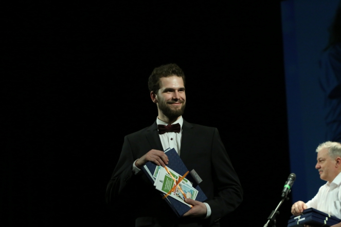 В Педиатрическом университете вручили дипломы выпускникам 10