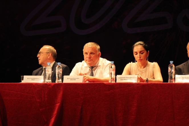 В Педиатрическом университете вручили дипломы выпускникам 36