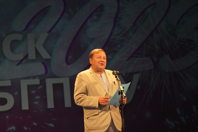 В Педиатрическом университете вручили дипломы выпускникам 55