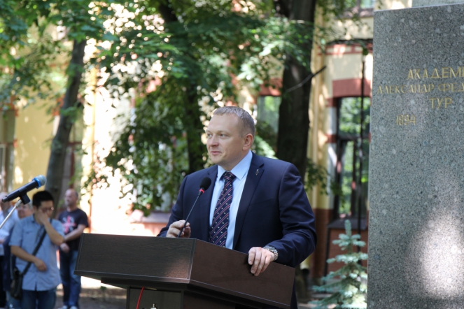 Иностранным выпускникам Педиатрического университета вручили дипломы о высшем образовании 15