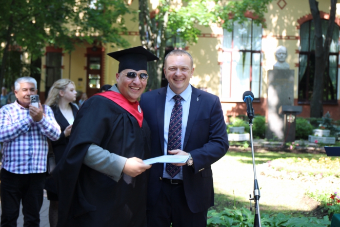 Иностранным выпускникам Педиатрического университета вручили дипломы о высшем образовании 21