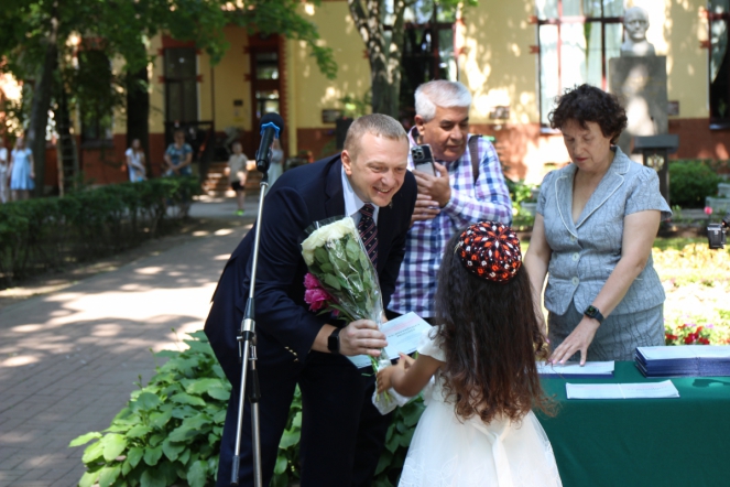 Иностранным выпускникам Педиатрического университета вручили дипломы о высшем образовании 33