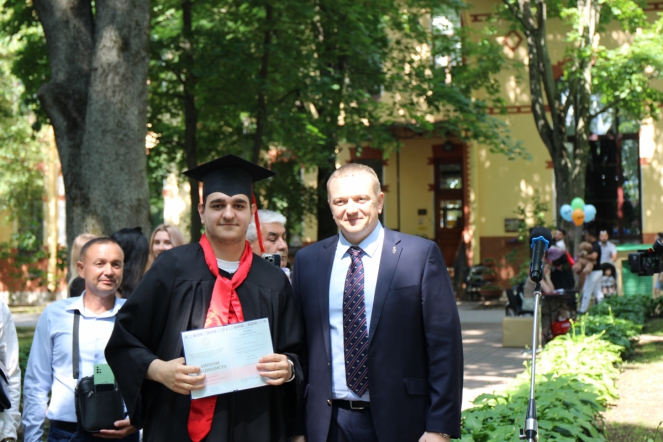 Иностранным выпускникам Педиатрического университета вручили дипломы о высшем образовании 56