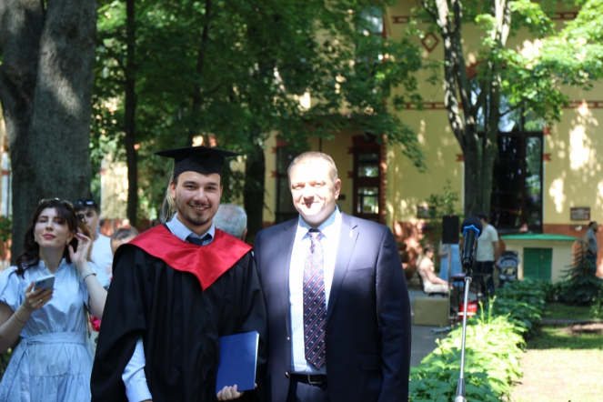 Иностранным выпускникам Педиатрического университета вручили дипломы о высшем образовании 87