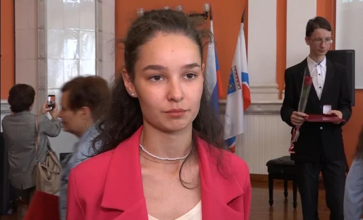 Лучшая выпускница из Выборга планирует поступить в Педиатрический университет