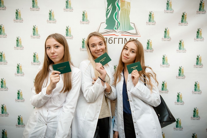 В Педиатрическом университете увеличилось число бюджетных мест, и одновременно вырос проходной балл