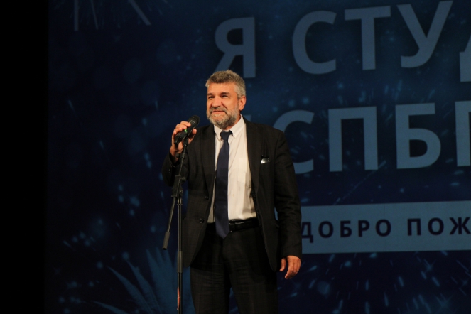 В Педиатрическом университете прошёл День первокурсника 24