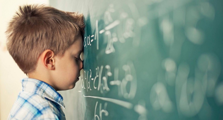 Пойти в школу и не сойти с ума: главный детский психиатр Санкт-Петербурга дал рекомендации родителям детей и подростков