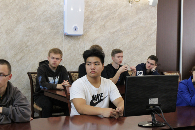 Школьники из Бурятии посетили Педиатрический университет 10