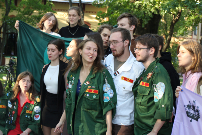 Это настоящая студенческая весна: в Педиатрическом университете наградили бойцов медицинских отрядов