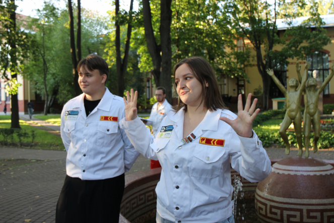 Это настоящая студенческая весна: в Педиатрическом университете наградили бойцов медицинских отрядов 4