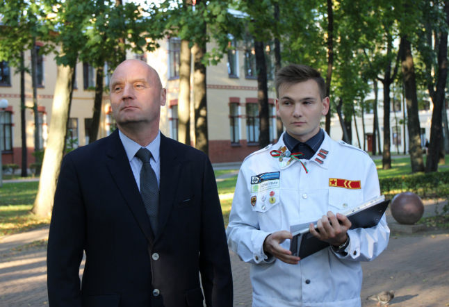 Это настоящая студенческая весна: в Педиатрическом университете наградили бойцов медицинских отрядов 5