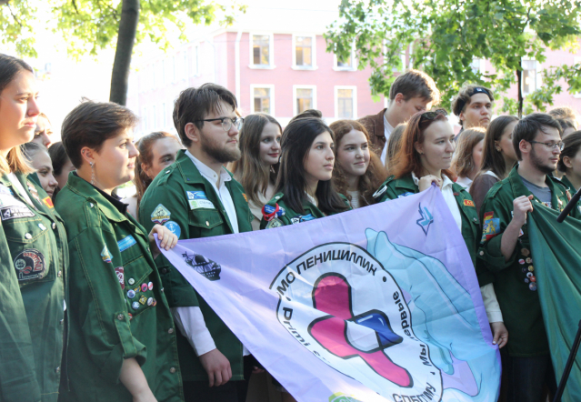 Это настоящая студенческая весна: в Педиатрическом университете наградили бойцов медицинских отрядов 10