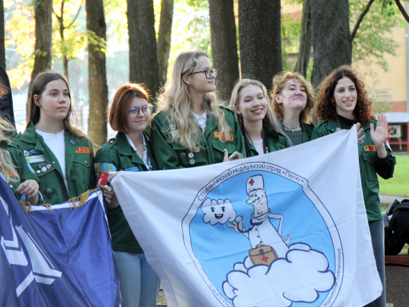 Это настоящая студенческая весна: в Педиатрическом университете наградили бойцов медицинских отрядов 13