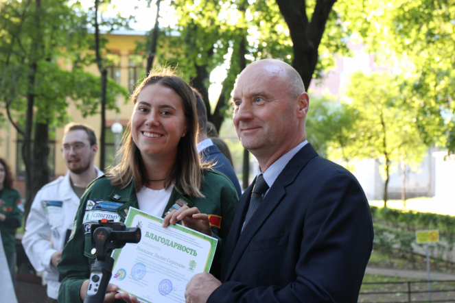 Это настоящая студенческая весна: в Педиатрическом университете наградили бойцов медицинских отрядов 16