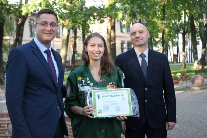 Это настоящая студенческая весна: в Педиатрическом университете наградили бойцов медицинских отрядов 26