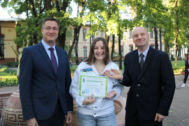 Это настоящая студенческая весна: в Педиатрическом университете наградили бойцов медицинских отрядов 40