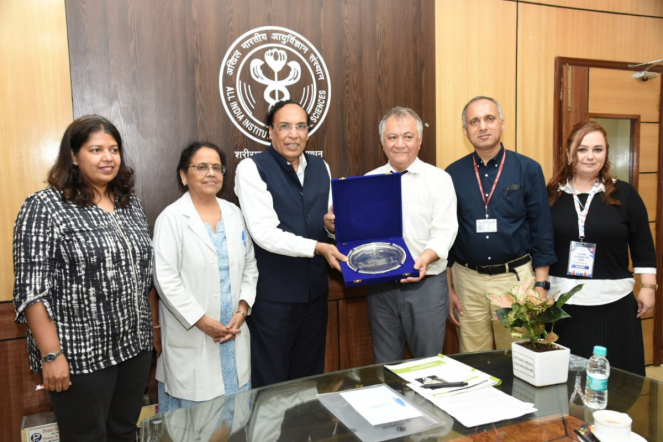 Педиатрический университет развивает сотрудничество с учреждениями науки, образования и здравоохранения Индии