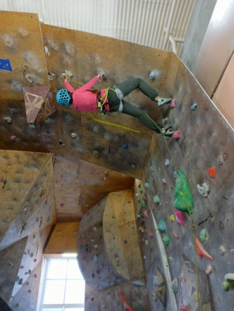 Студентка Педиатрического университета приняла участие в чемпионате вузов  по альпинизму 3