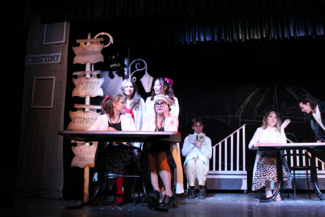 На сцене клуба «Гиппократ» прошёл мюзикл «По секрету» 21