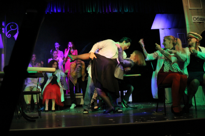 На сцене клуба «Гиппократ» прошёл мюзикл «По секрету» 23