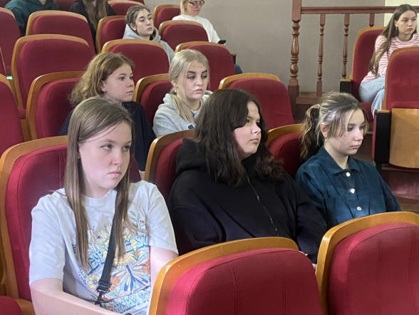 Школьники из Перми посетили Педиатрический университет