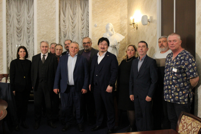 Врачи Педиатрического университета встретились с депутатом Государственной Думы Бадмой Башанкаевым