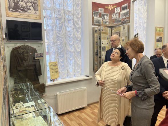 Глава Дома Романовых посетила Педиатрический университет 24