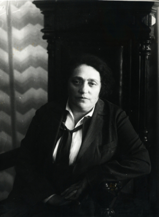 140 лет Юлии Ароновне Менделевой - первому ректору университета