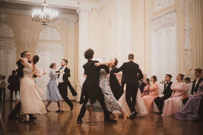 Студенты Педиатрического университета стали участниками Зимнего бала