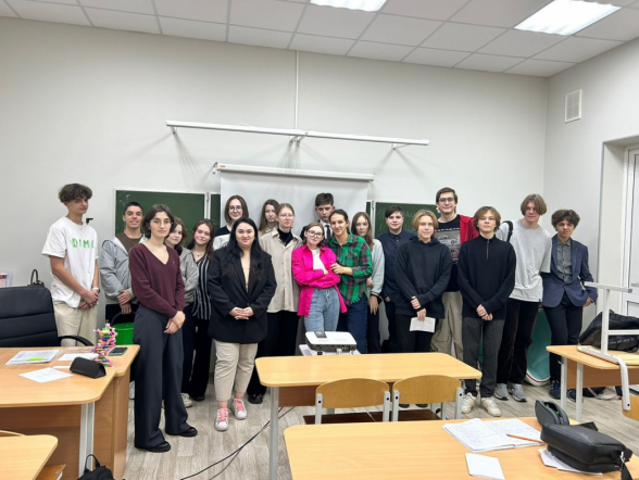 Студенты Педиатрического университета рассказали школьникам о гигиене