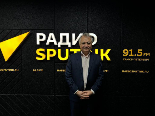 Вирус не разрушает клетку, клетка - его дом: Руслан Насыров об исследовании молекулярных механизмов коронавиурсной инфекции