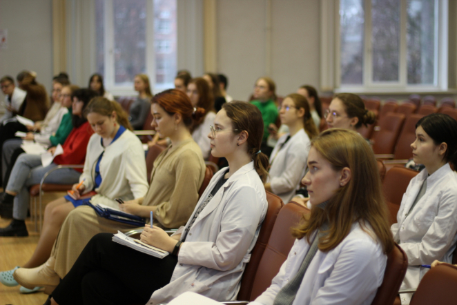Во внутривузовской олимпиаде по педиатрии приняли участие 130 студентов 5