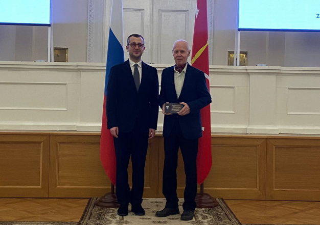 Доценту кафедры физической культуры Педиатрического университета вручили знак «За заслуги в развитии физической культуры и спорта Санкт-Петербурга»