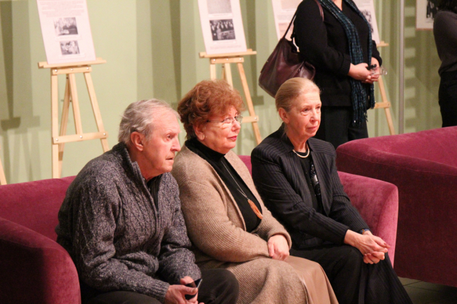 «Важнейшая веха в истории города»: в Санкт-Петербурге открыли выставку «Подвиг Ленинградских педиатров» 3