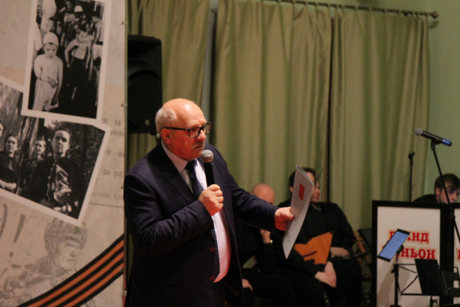 «Важнейшая веха в истории города»: в Санкт-Петербурге открыли выставку «Подвиг Ленинградских педиатров» 25