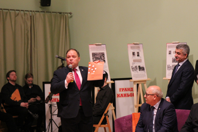 «Важнейшая веха в истории города»: в Санкт-Петербурге открыли выставку «Подвиг Ленинградских педиатров» 31