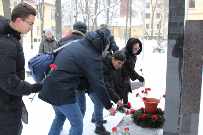 В Педиатрическом университете прошёл митинг, посвящённый 81-ой годовщине прорыва блокады Ленинграда 18