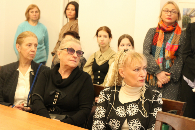 В музее Педиатрического университета открыли выставку «Память поколений», посвящённую 80-летней годовщине освобождения Ленинграда от блокады 7