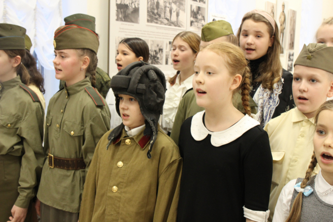 В музее Педиатрического университета открыли выставку «Память поколений», посвящённую 80-летней годовщине освобождения Ленинграда от блокады 31